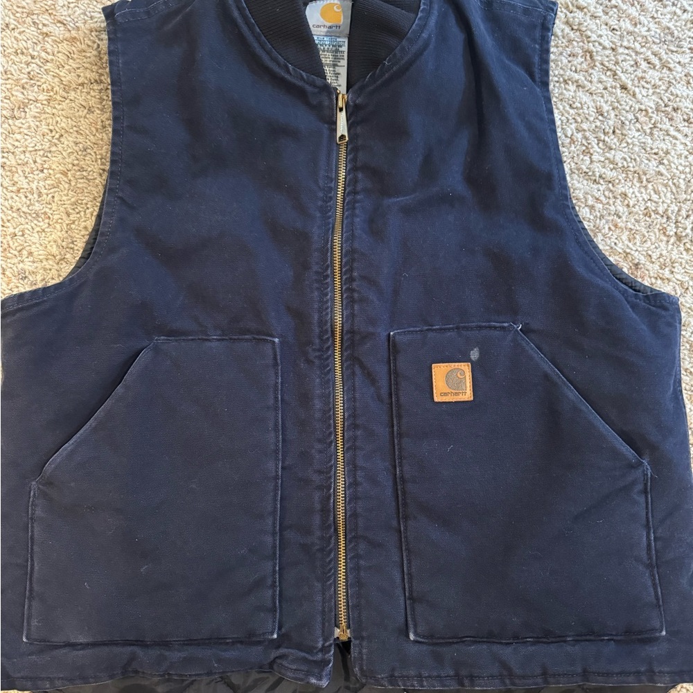 Men’s Carhartt quilted vest, Navy. Size large.